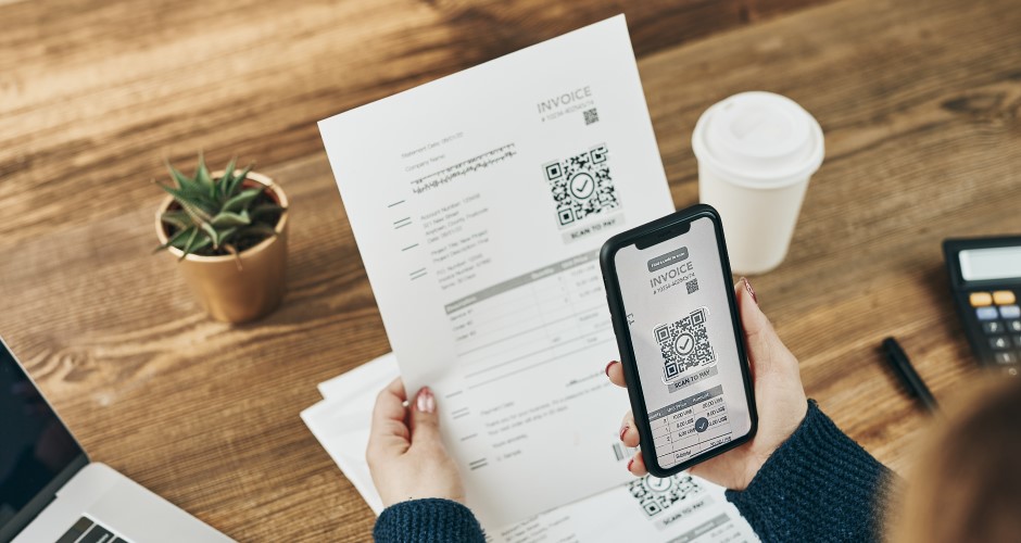 Codi QR en les Factures per a combatre la Morositat Empresarial